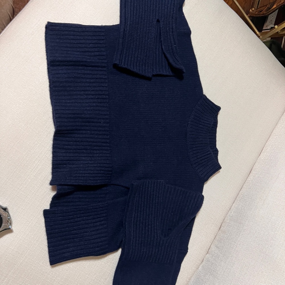 Gentle herd cropped 100% yak wool sweater